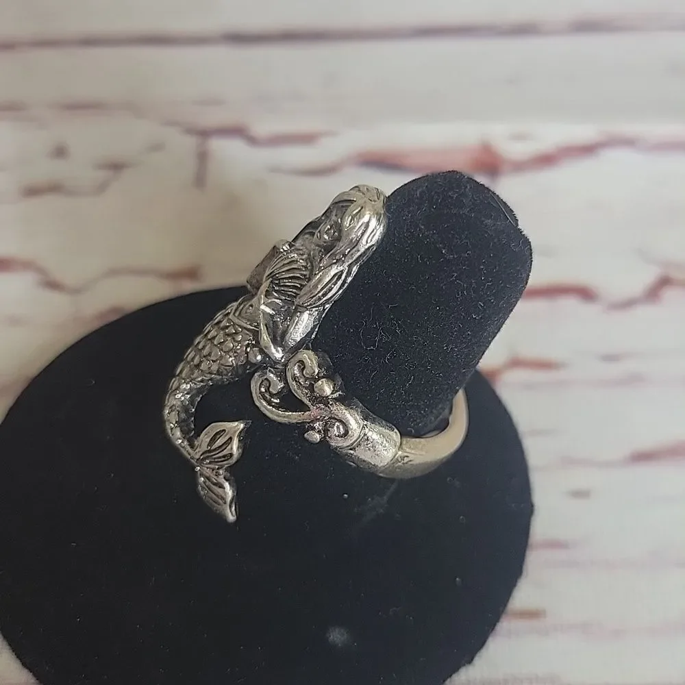 Silvertone Adjustable Mermaid Ring Size 7.5 + - Picture 3 of 7